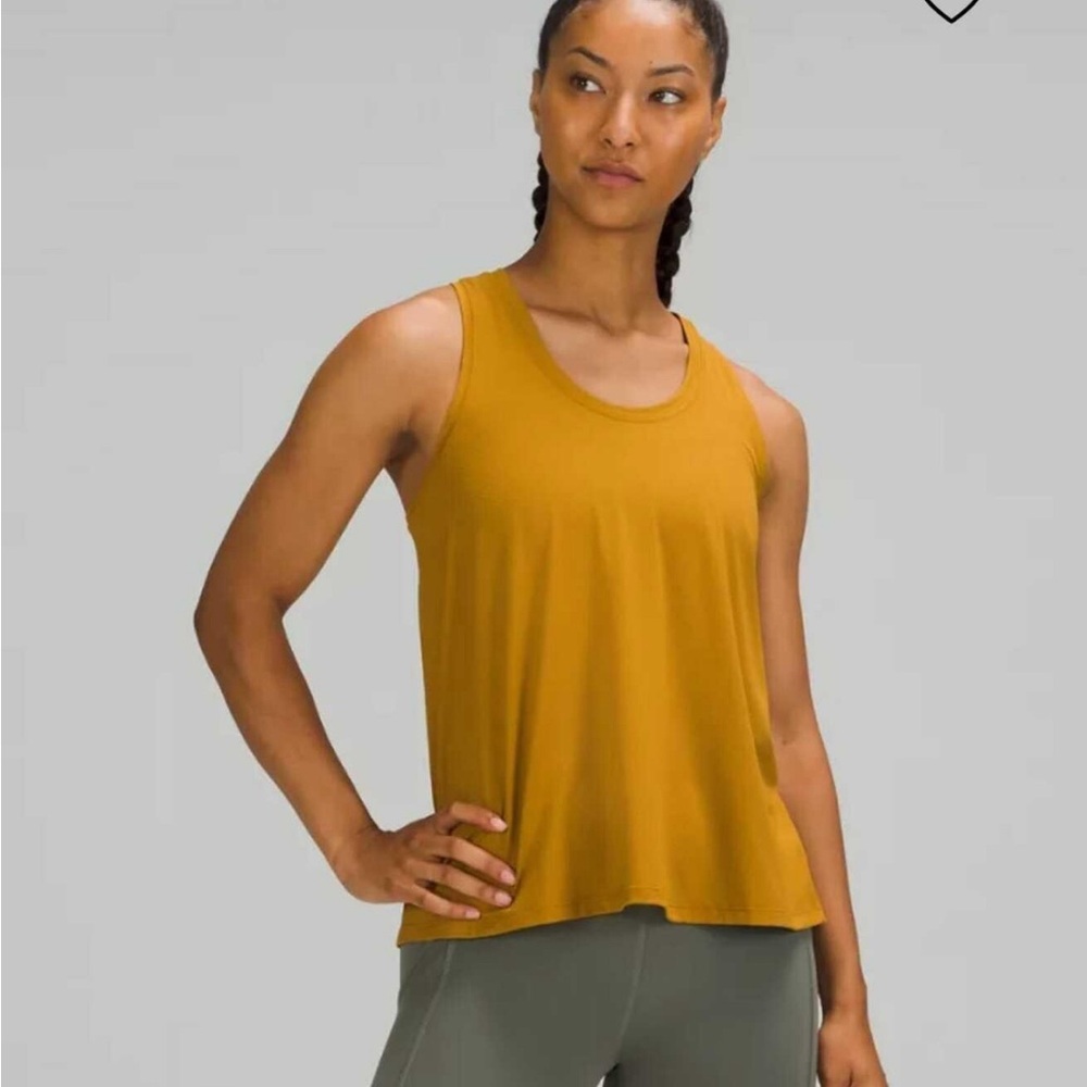 Lululemon Essential Tank Top *Train
Gold Spice